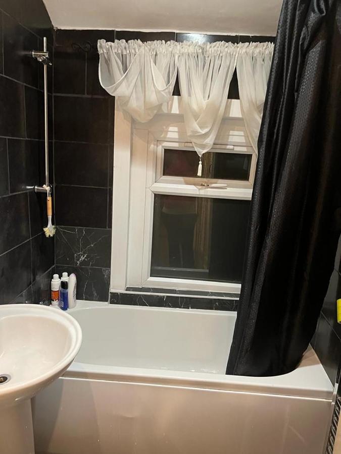 Happy Hours Home Stay London Eksteriør billede